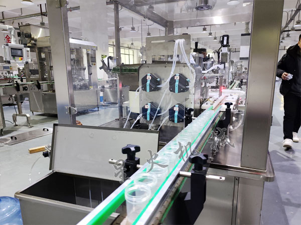 江苏口服液自动灌装旋盖一体机细节