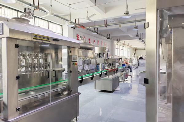 江苏灌装设备-灌装旋盖生产线